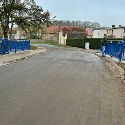 Bild vergrößern: Freigabe der Mhlgrabenbrcke in Klein Schierstedt