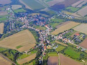 Bild vergrößern: Groß Schierstedt Luftaufnahme