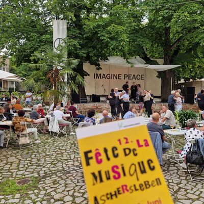 Bild vergrößern: Fte de la musique im Grauen Hof