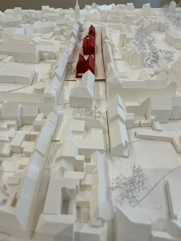 Bild vergrößern: Kleine Modelle einer Kulturinsel von Architekturstudenten der TU Dresden knnen zur Ansicht in das groe Stadtmodell integriert werden.