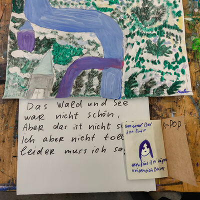 Bild vergrößern: 2025-02 GS Pfeilergraben Präsentation Malerei 2 (14)