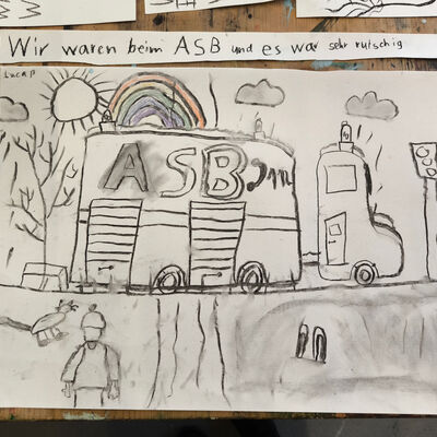 Bild vergrößern: 2025-02 GS Pfeilergraben Präsentation Malerei 2 (10)