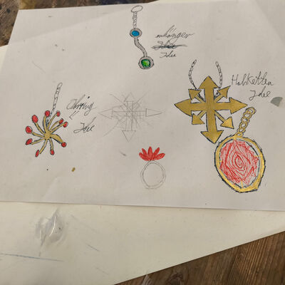 Bild vergrößern: 2025-09 Sek ASchweitzer Schmuck (5)