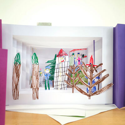 Bild vergrößern: 2025-11 GS Montessori Buchkunst (7)