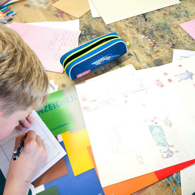 Bild vergrößern: 2025-11 GS Montessori Illustration (10)