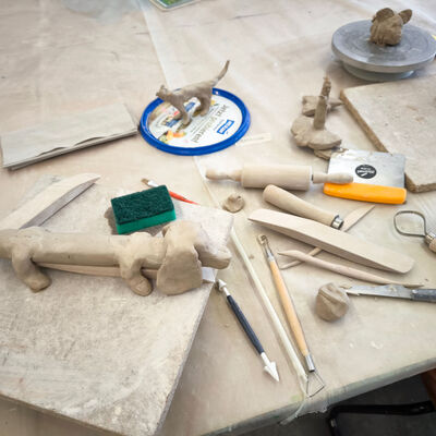 Bild vergrößern: 2025-11 GS Montessori Plastik (2)