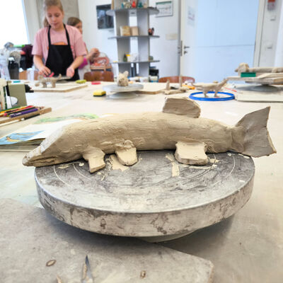 Bild vergrößern: 2025-11 GS Montessori Plastik (12)