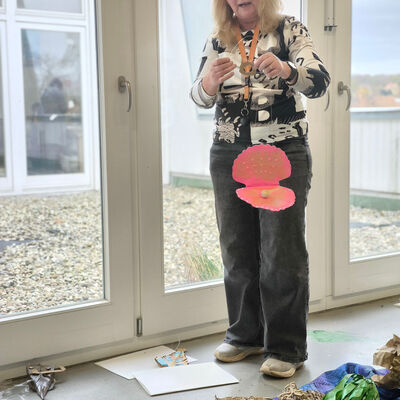 Bild vergrößern: 2015-11 GS Montessori Musik&Schrott (10)