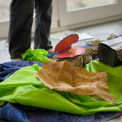 Bild vergrößern: 2015-11 GS Montessori Musik&Schrott (11)