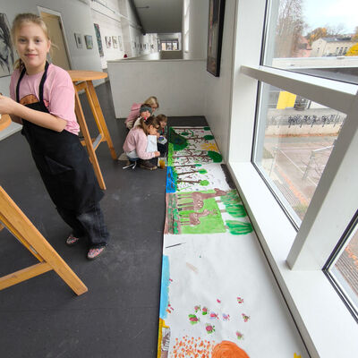 Bild vergrößern: 2015-11 GS Montessori Musik&Schrott (13)