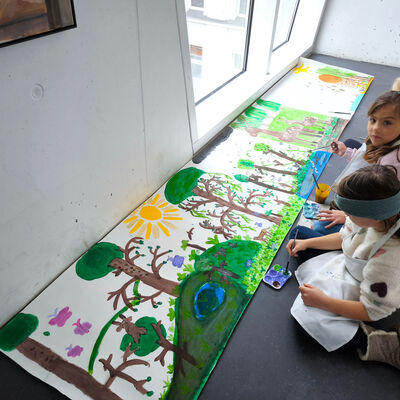 Bild vergrößern: 2015-11 GS Montessori Musik&Schrott (26)