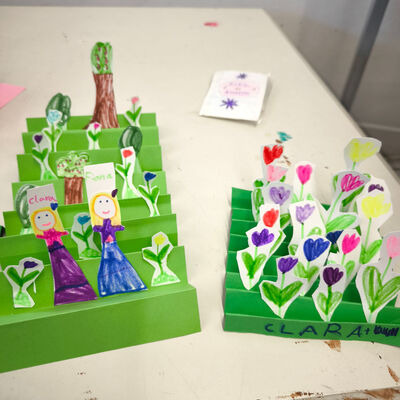 Bild vergr&ouml;&szlig;ern: 2025-11 GS Montessori Pr&auml;sentation Tunnelbuch (22)