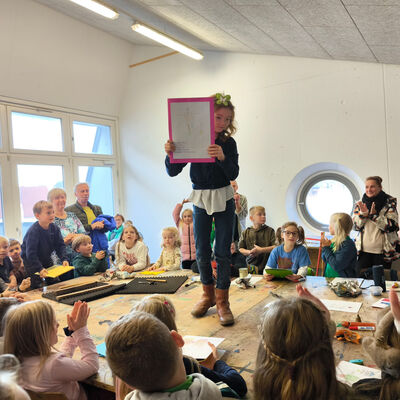 Bild vergr&ouml;&szlig;ern: 2025-11 GS Montessori Pr&auml;sentation Musik&Schrott (36)