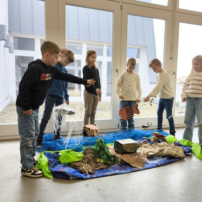 Bild vergrößern: 2025-11 GS Mehringen Musik und Schrott (14)