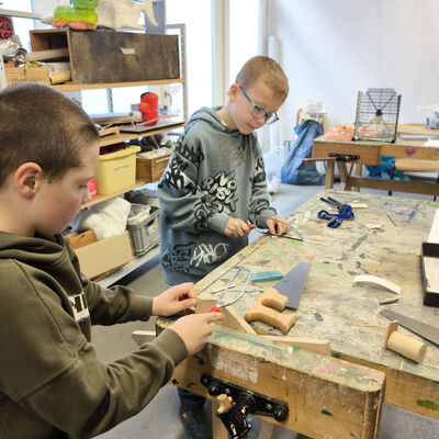 Bild vergrößern: 2025-11 GS Mehringen Plastik (2)