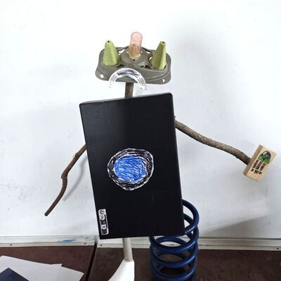 Bild vergrößern: 2025-11 GS Mehringen Plastik (9)