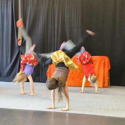 Bild vergrößern: 2025-11 GS Mehringen Theater (4)