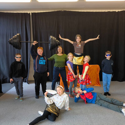 Bild vergrößern: 2025-11 GS Mehringen Theater (20)