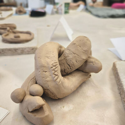 Bild vergr&ouml;&szlig;ern: 2026-01 Sek Burgschule Keramik (6)