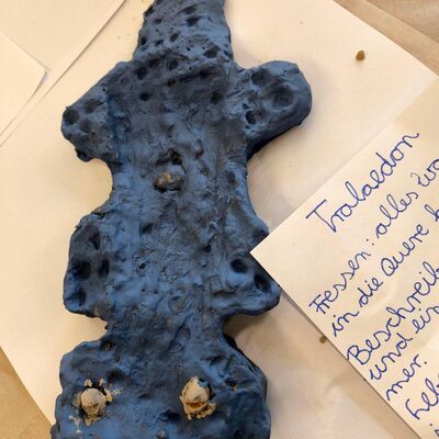 Bild vergr&ouml;&szlig;ern: 2026-01 Sek Burgschule Pr&auml;sentation Keramik (5)