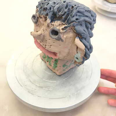 Bild vergr&ouml;&szlig;ern: 2026-02 Kastanienschule Keramik (6)