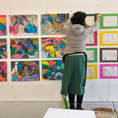 Bild vergr&ouml;&szlig;ern: 2026-02 GS Pfeilergraben Malerei 2 (4)