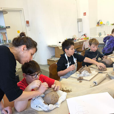 Bild vergr&ouml;&szlig;ern: 2026-02 GS Pfeilergraben Keramik (5)