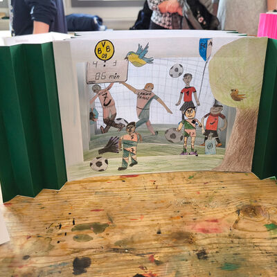 Bild vergr&ouml;&szlig;ern: 2026-03 Pestalozzi Pr&auml;sentation Buch (11)