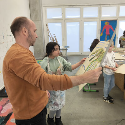 Bild vergr&ouml;&szlig;ern: 2026-04 GS Sta&szlig;furter H&ouml;he Malerei1 (8)