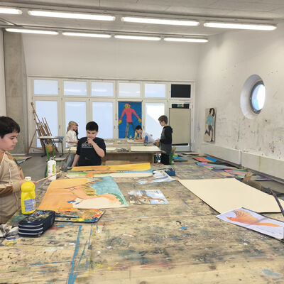 Bild vergr&ouml;&szlig;ern: 2026-04 GS Sta&szlig;furter H&ouml;he Malerei1 (14)