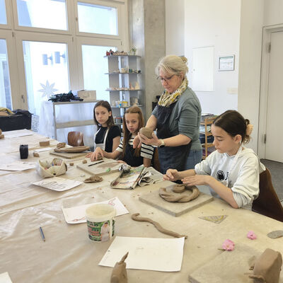 Bild vergr&ouml;&szlig;ern: 2026-04 GS Sta&szlig;furter H&ouml;he Keramik (1)