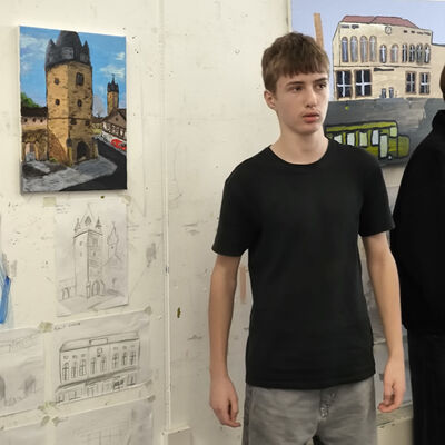 Bild vergr&ouml;&szlig;ern: 2026-09 Sek ASchweitzer Pr&auml;sentation Malerei Stadt (10)